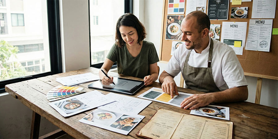 5 أخطاء شائعة في تصميم منيو المطعم تؤثر سلبًا على مبيعاتك اليومية